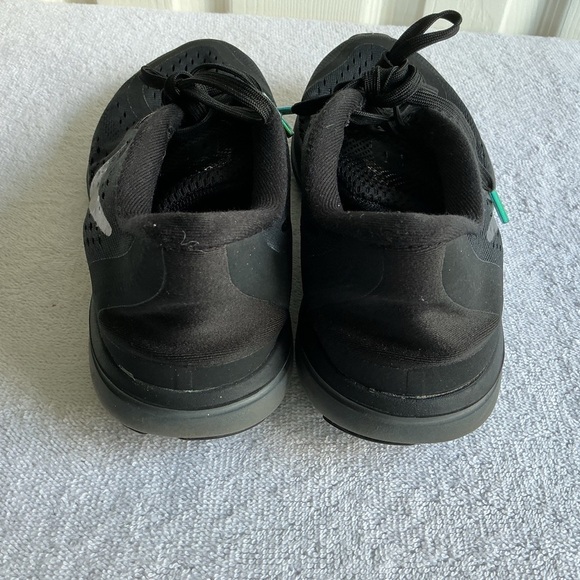 Nike Black and Blue Women's Shoes Sz 7.5 - Picture 13 of 13